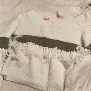 Cozy White and Khaki Sweater fringe detail S